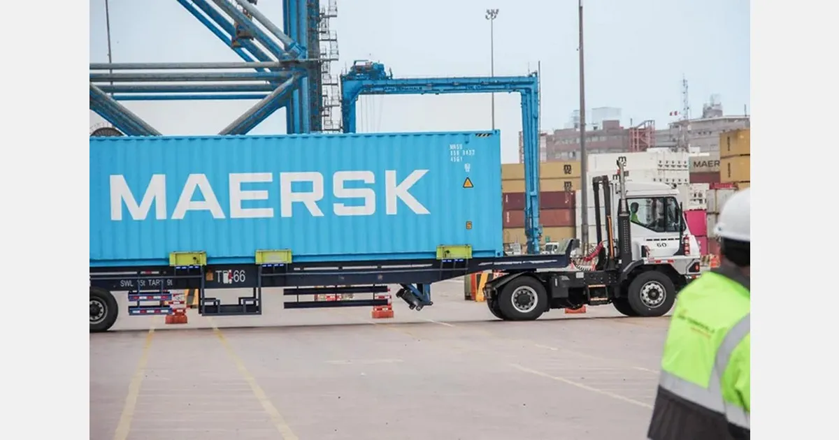 Maersk вводит экстренный сбор до $4 800 за рефконтейнеры из‑за сбоев у Ормузского пролива